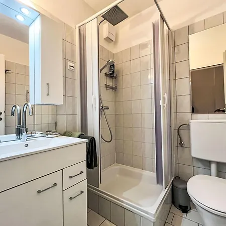 Wolf By Interhome * Санкт-Урбан